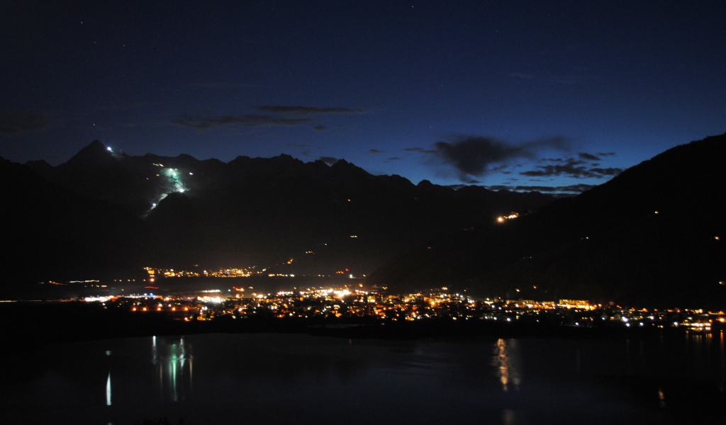 Ночь на курорте Цель-ам-Зее, Австрия