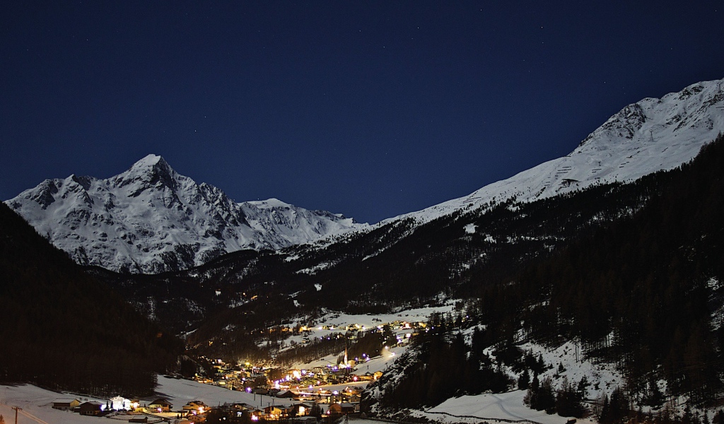 Ночь на горнолыжном курорте Зёльден, Австрия