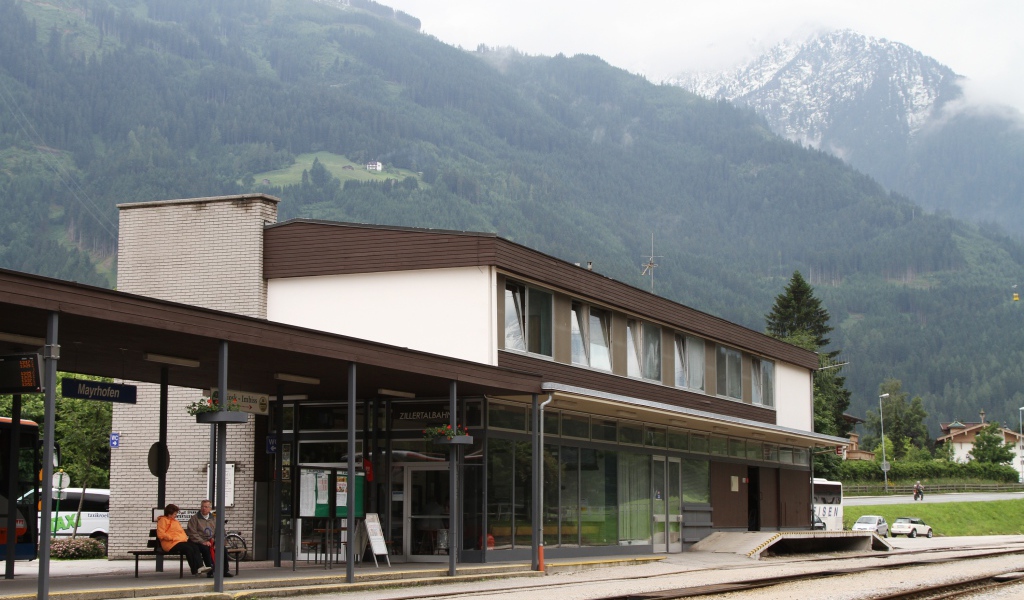 Железнодорожная станция на горнолыжном курорте Майрхофен, Австрия