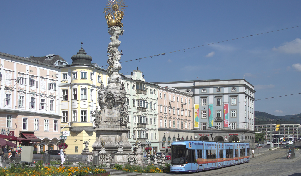 Скульптура на площади в городе Линц, Австрия