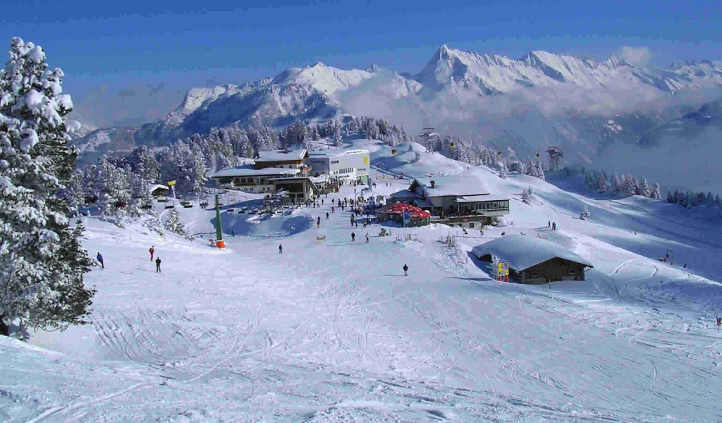 Лыжная трасса на горнолыжном курорте Майрхофен, Австрия