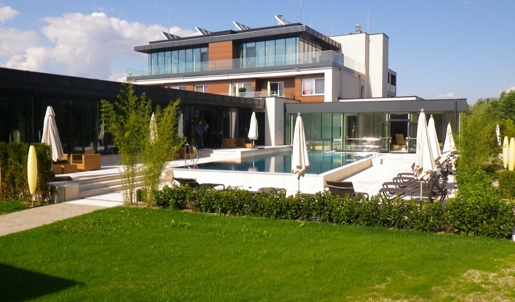 Отдых в отеле на курорте Бад Татцмансдорф, Австрия