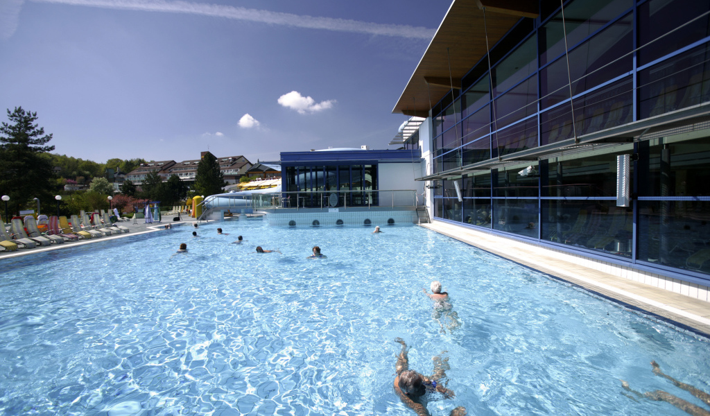 Летний отдых на курорте Бад Лойперсдорф, Австрия