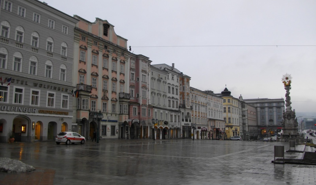 Центральная площадь в городе Линц, Австрия