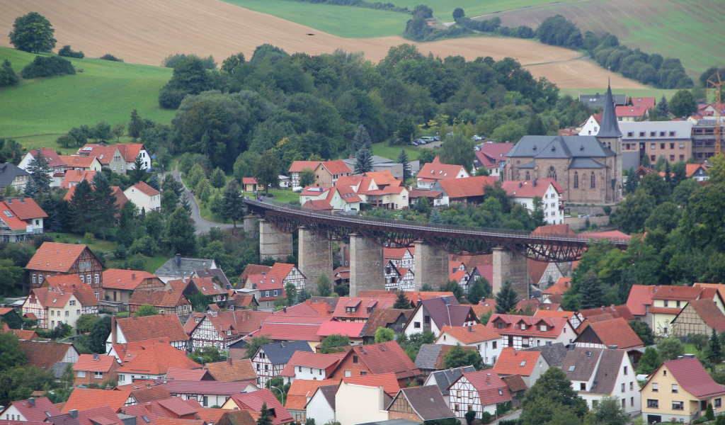 Городские здания в городе Лэнгенфельд, Австрия