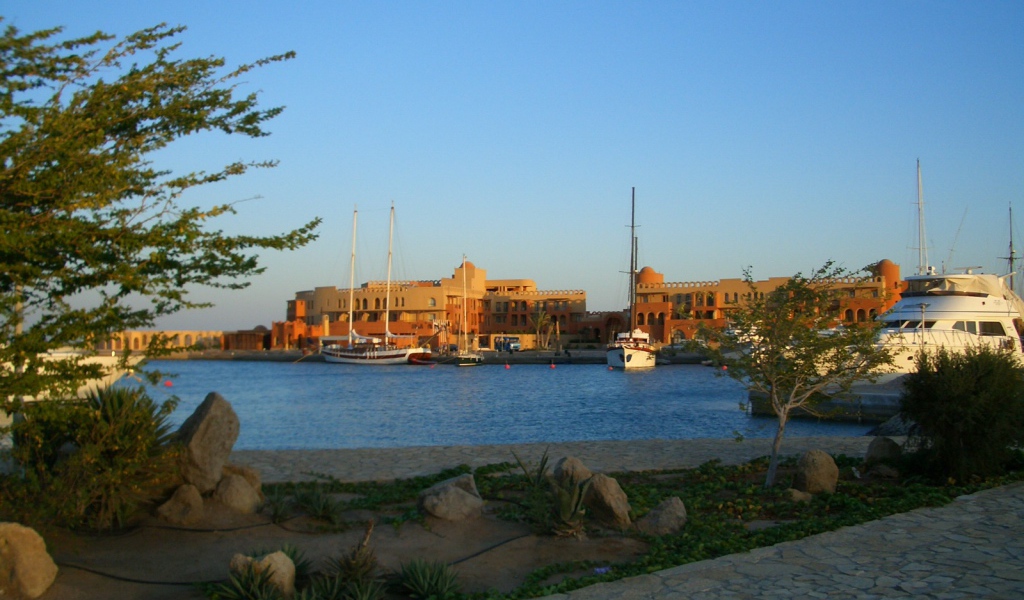 Бухта для яхт на курорте Эль Гуна, Египет