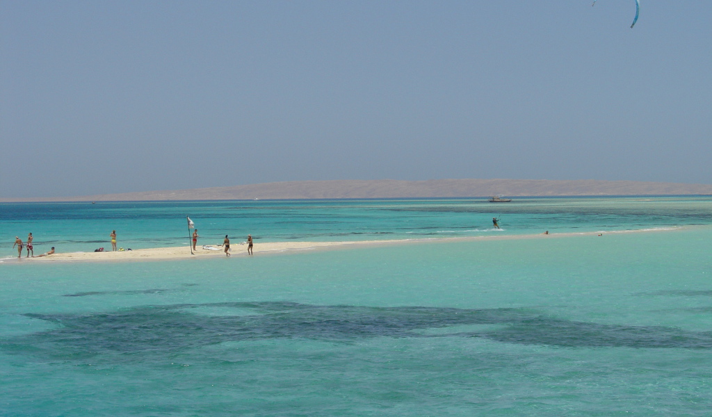 Голубая лагуна на курорте Хургада, Египет