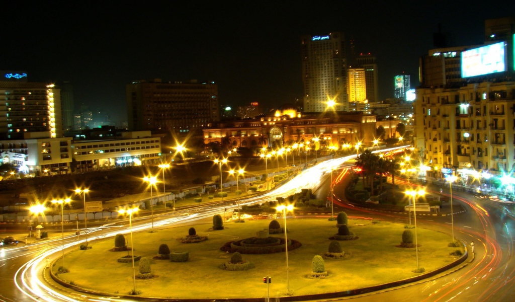 Тахрир ночью в Каире