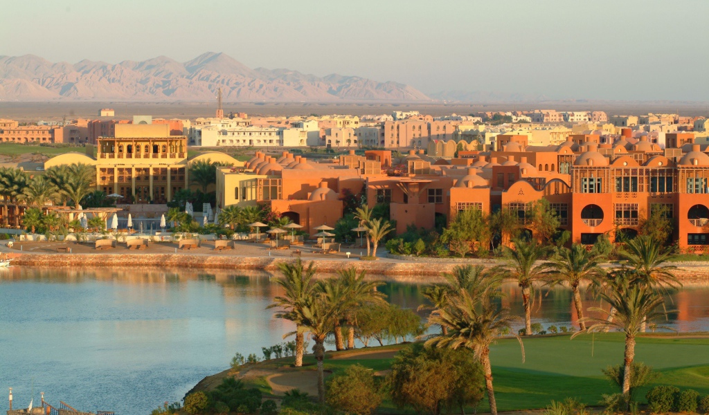 Панорама города на курорте Эль Гуна, Египет