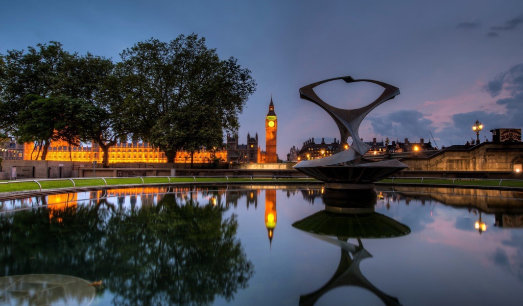 Искусственный пруд в Лондоне