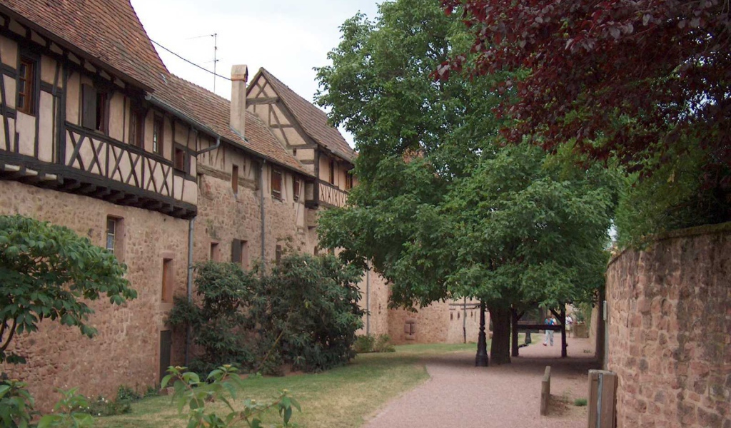 Старинная улица в Эльзасе, Франция