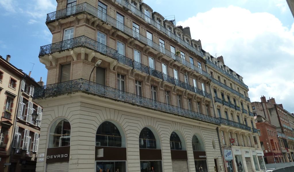 Красивое здание в Эльзасе, Франция