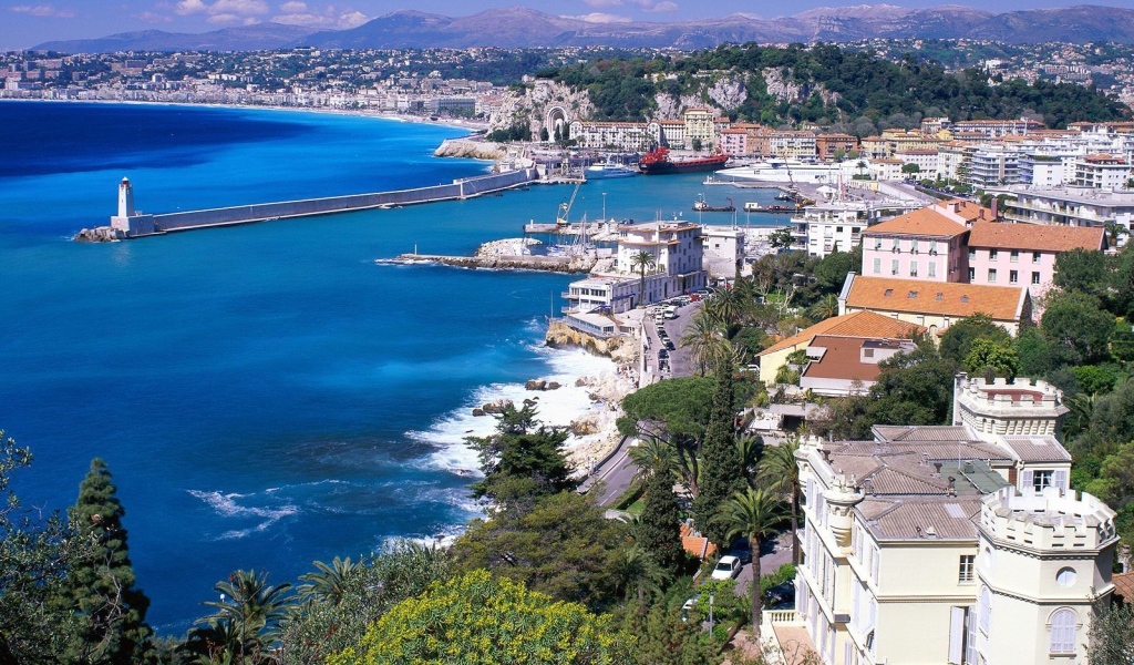 Голубая лагуна в городе Ницца, Франция