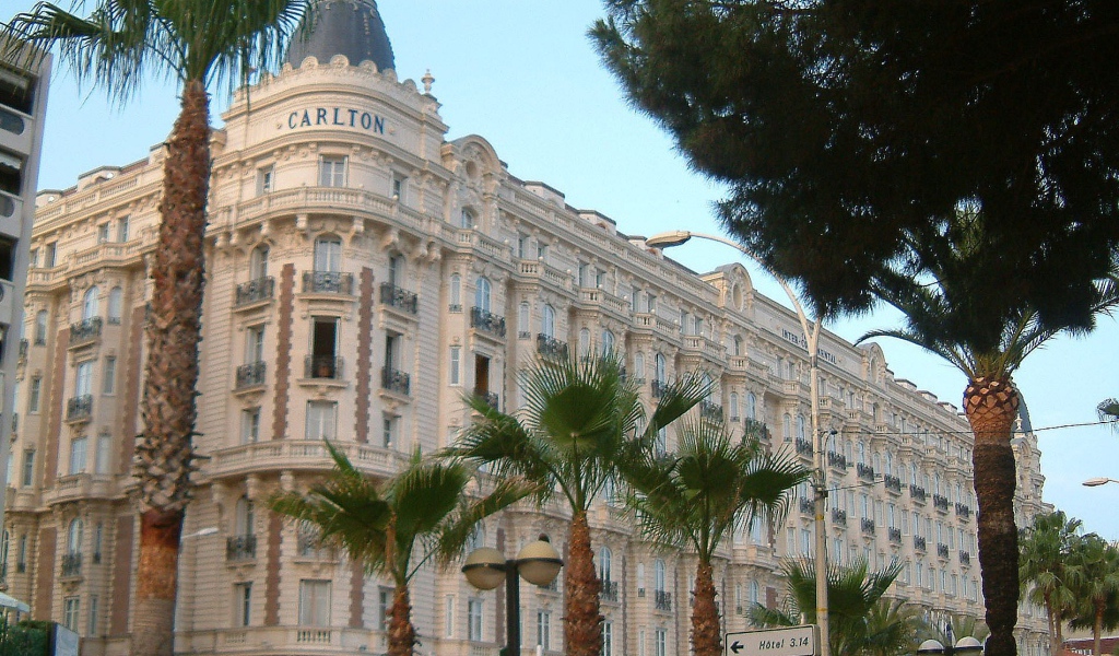 Отель Карлтон в Каннах, Франция