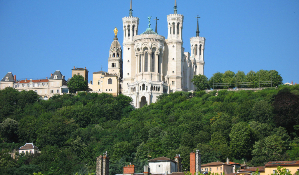 Собор в городе Лион, Франция