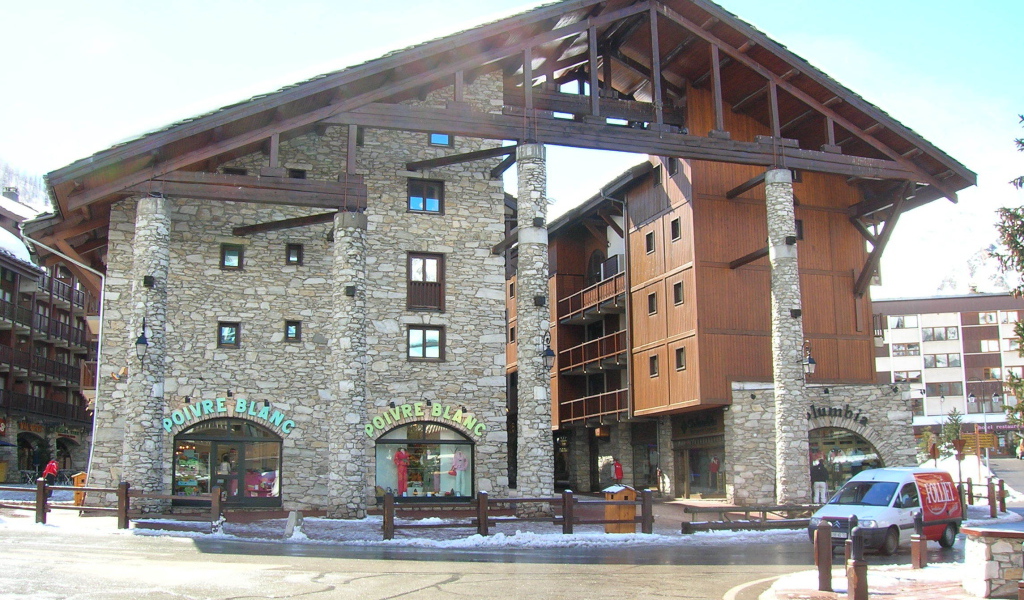 Центр на горнолыжном курорте Валь д'Изер, Франция