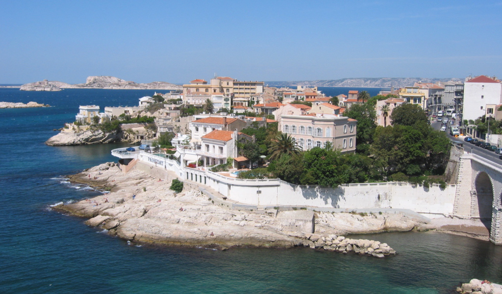 Набережная в городе Марсель, Франция