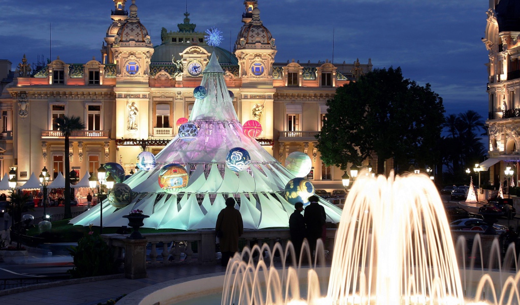 Фонтан в Монако