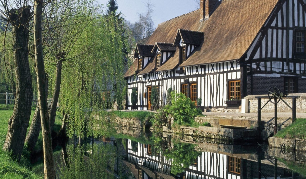 Дом в Нормандии, Франция