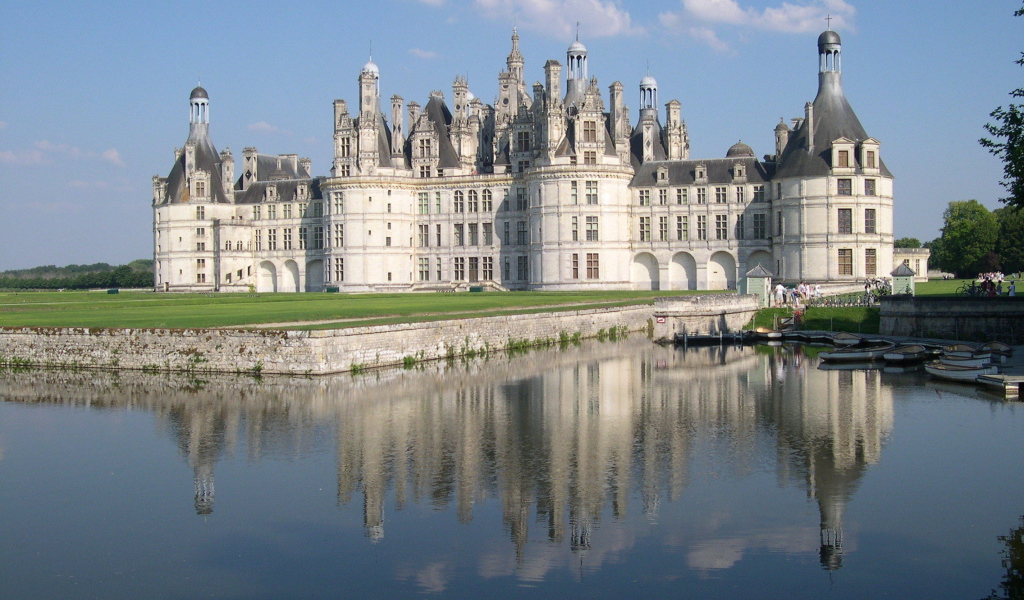 Lake front of the castle in the Loire, France
