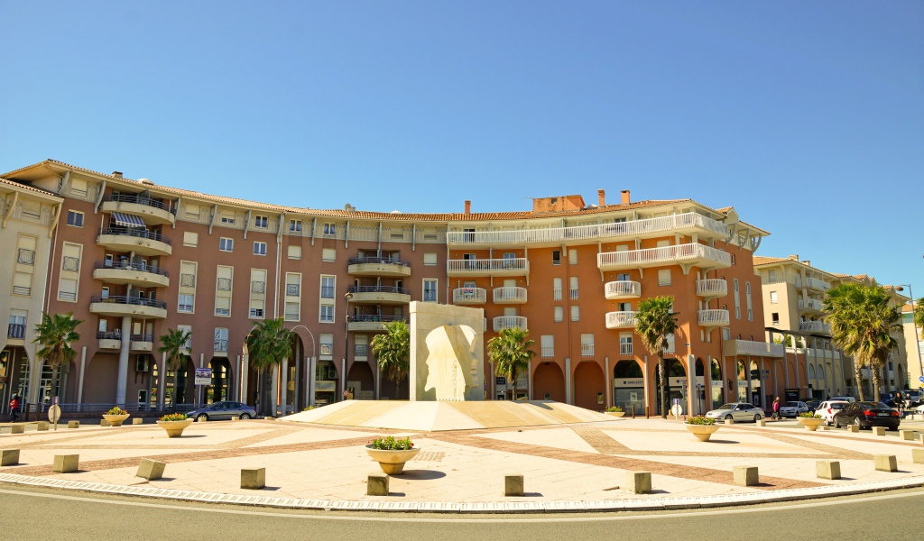 Роскошный отель на курорте Порт Де Фрежюс, Франция