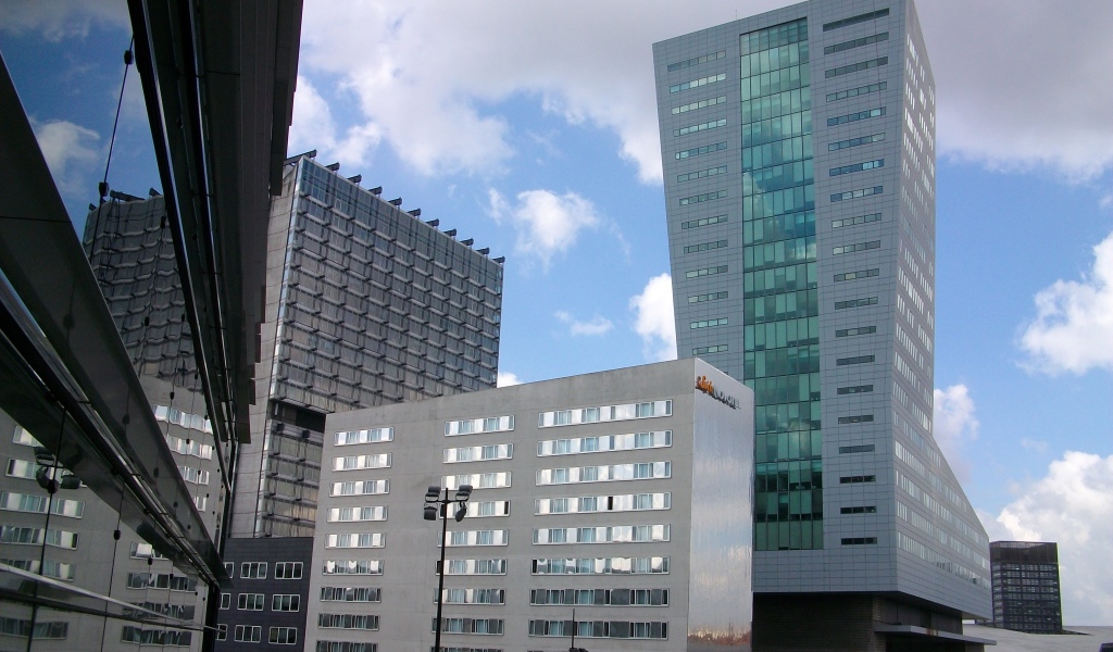 Офисные здания в городе Лилль, Франция