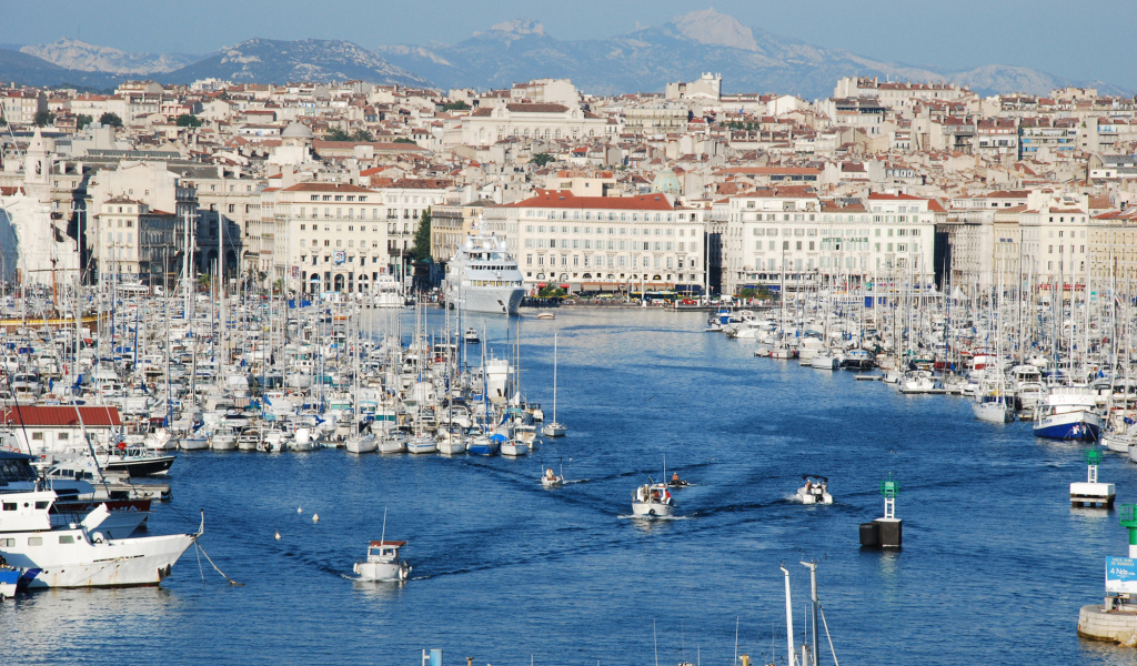 Порт в городе Марсель, Франция