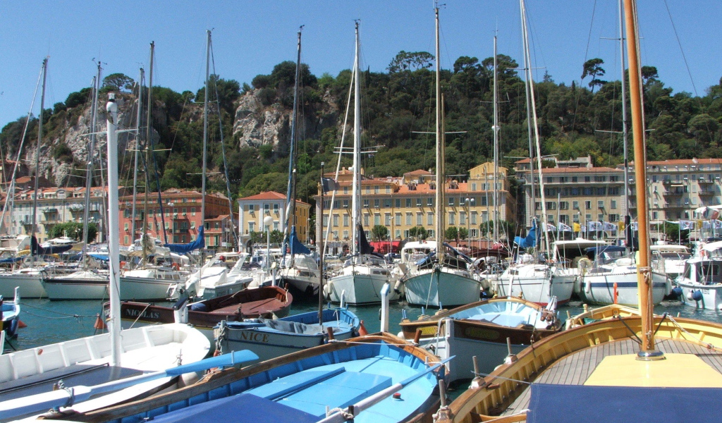 Порт в городе Ницца, Франция