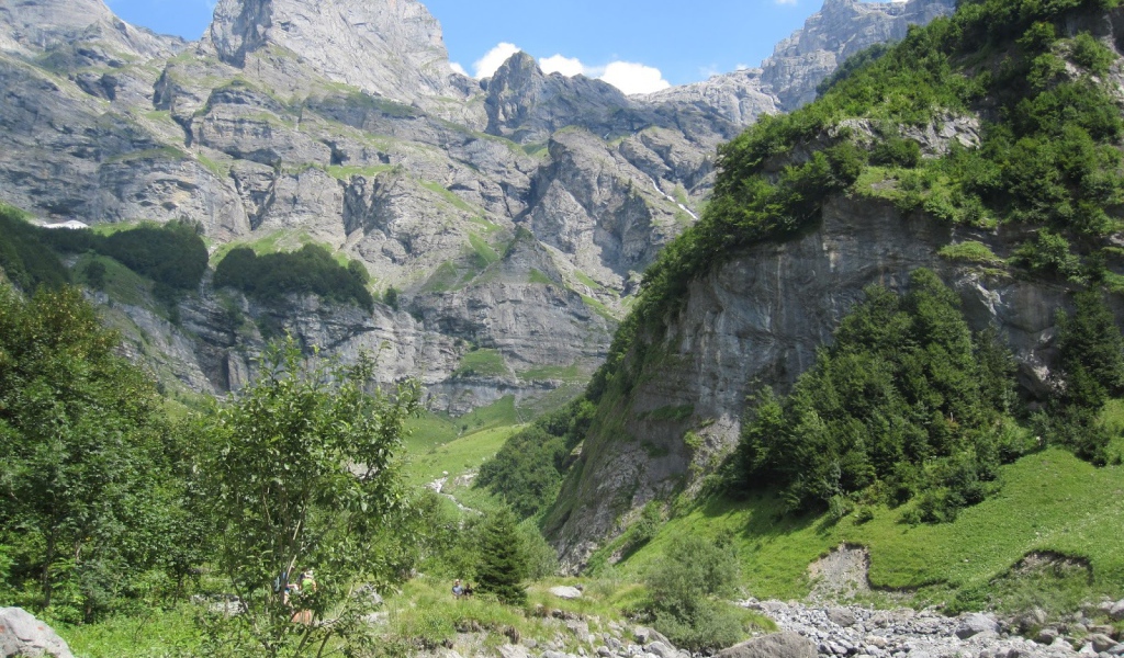 Скалы на горнолыжном курорте Самоен, Франция