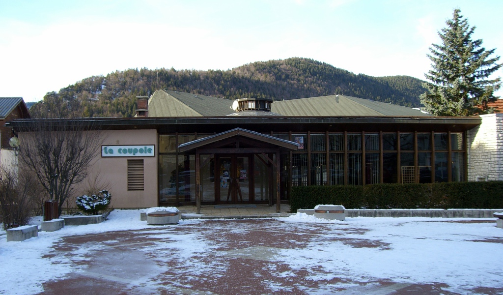 Ресторан на курорте Виллар-де-Ланс, Франция