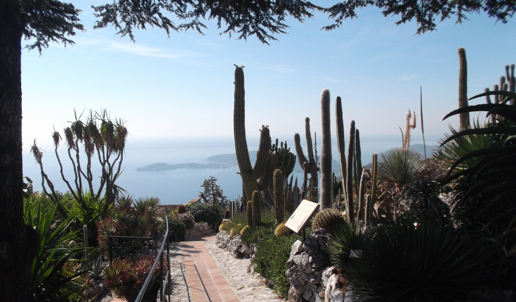 Дорожка на курорте Эз, Франция