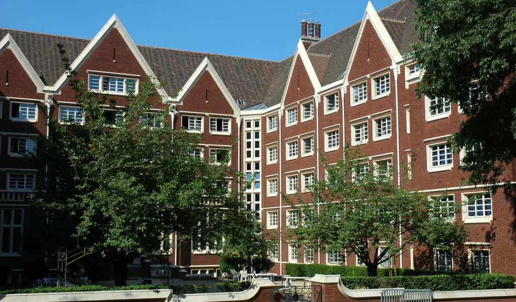 Университет в Бретань, Франция