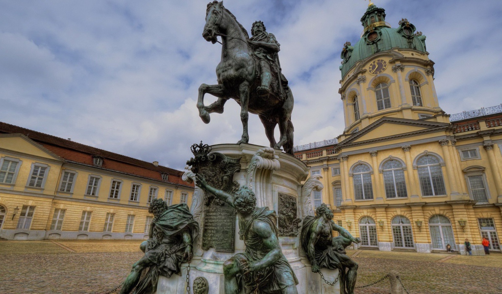 Дворец Шарлоттенбург в Берлине