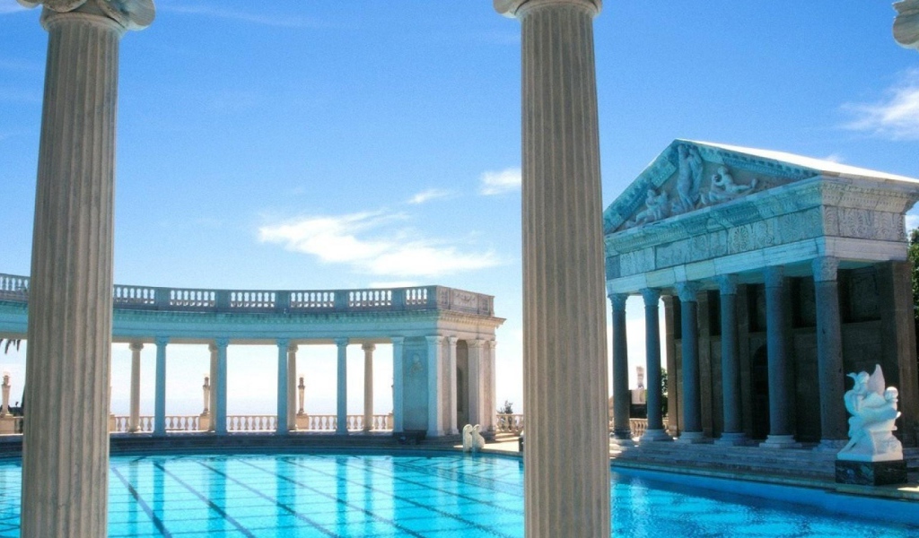 Бассейн в Афинах