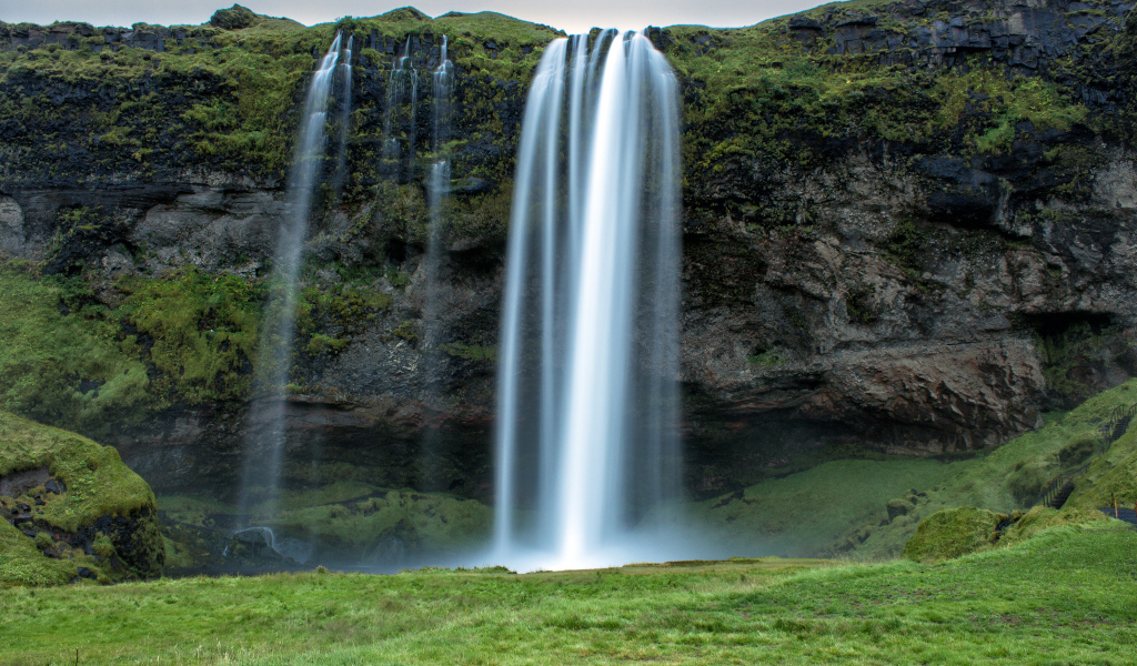 Водопад Селйяландсфосс, Исландия
