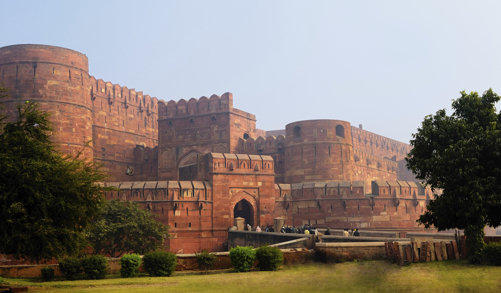 Осенний отпуск в Агре