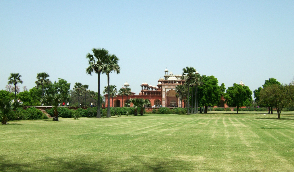 Красивая природа в Агре