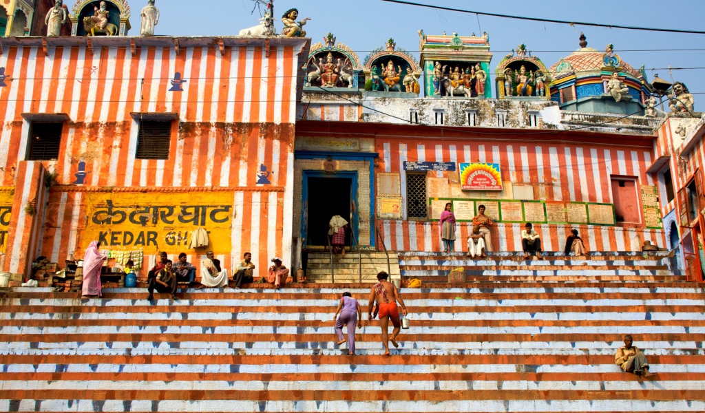 Красочные улицы в Варанаси