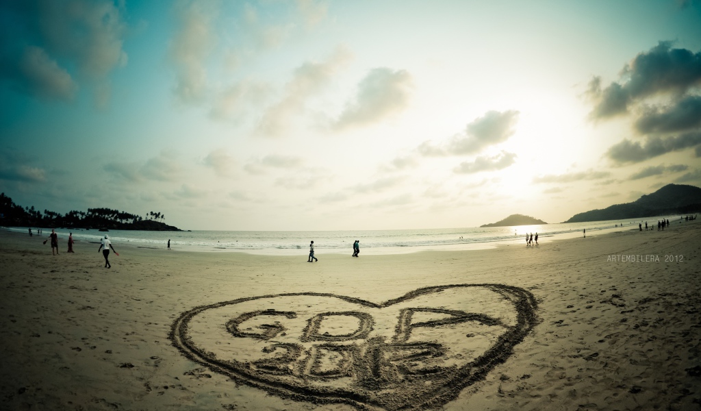 Рисунок на песке в Гоа