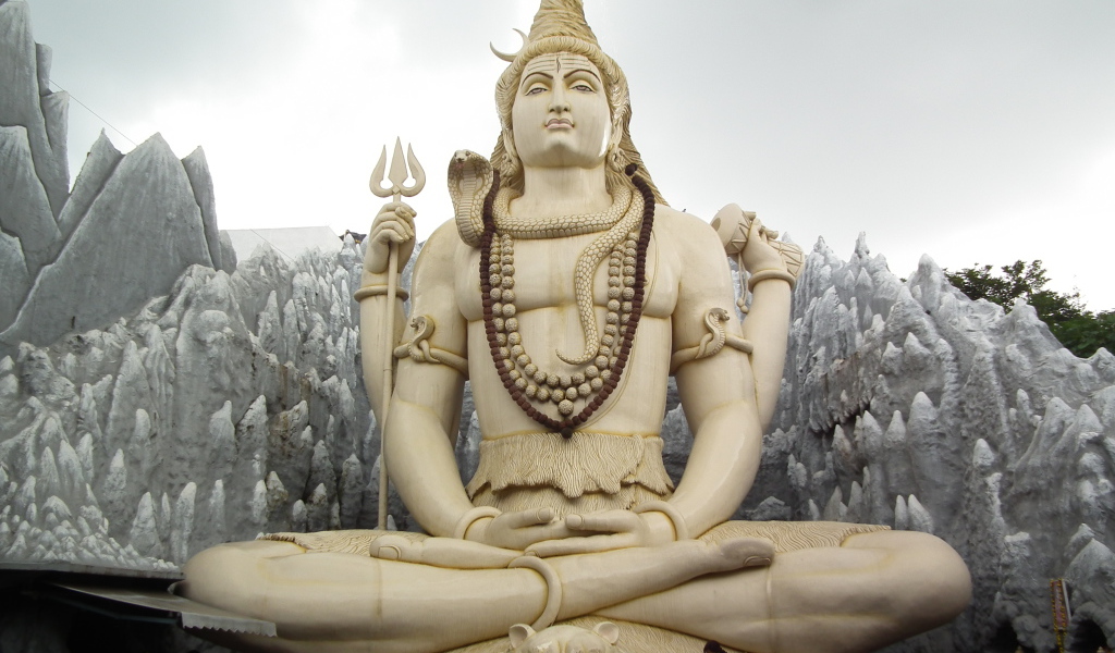 Статуя Шивы в Бангалоре