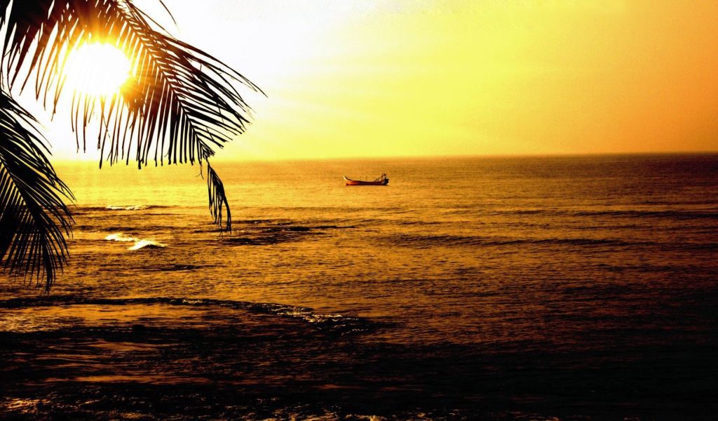 Закат на пляже в Гоа