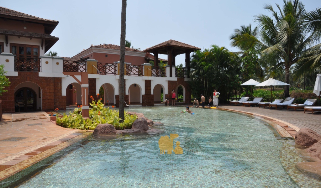 Туристы отдыхают в Гоа