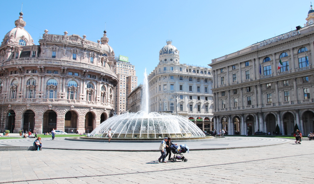 Площадь в Генуе, Италия