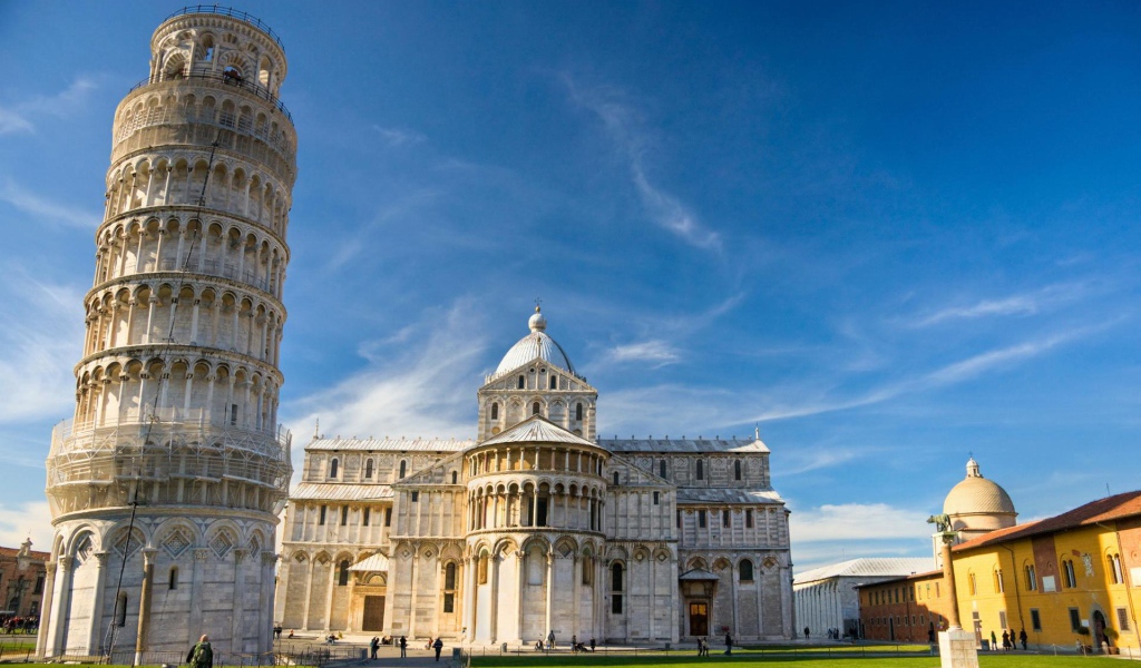 Площадь в Пизе, Италия