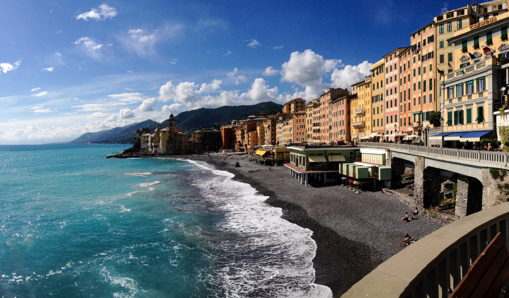 Пляж в Лигурии, Италия