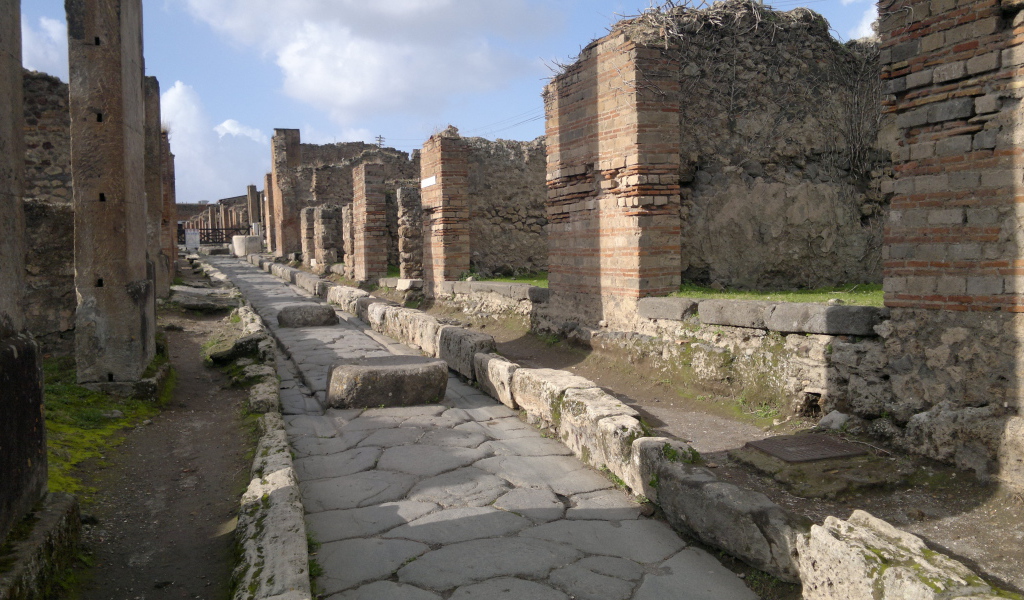 Кирпичные дома в Помпеях, Италия