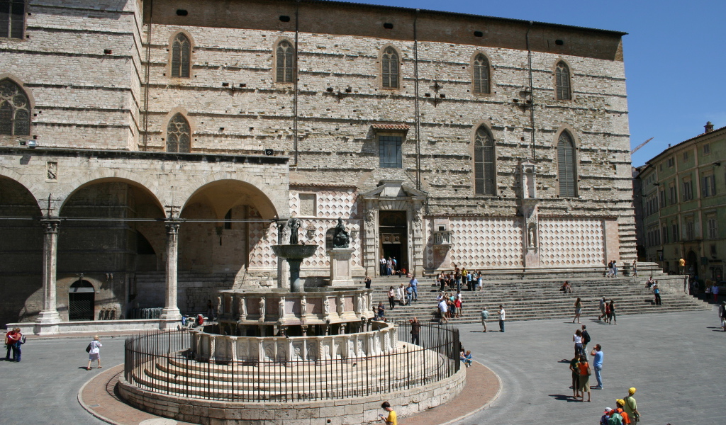 Собор в Перудже, Италия