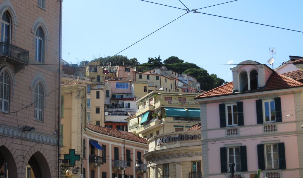 Город на курорте Диано Марино, Италия