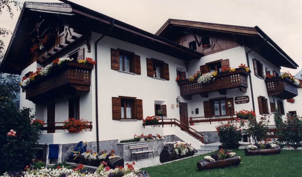 Уютная гостиница на курорте в Бормио, Италия