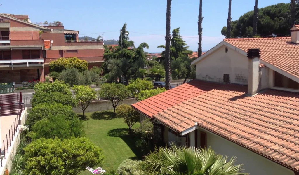 Гостиница у побережья на курорте Диано Марино, Италия